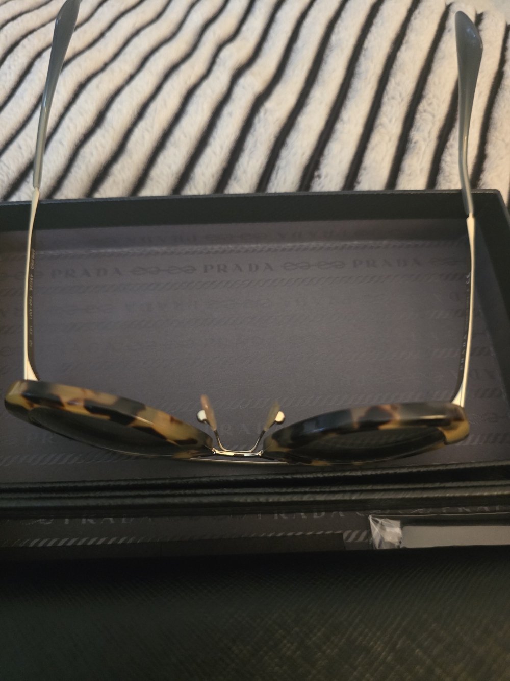 Prada SPR09Q Cinema Tortoise Shell Sunglasses Black Saffiano Leather Case + Box - Picture 9 of 16